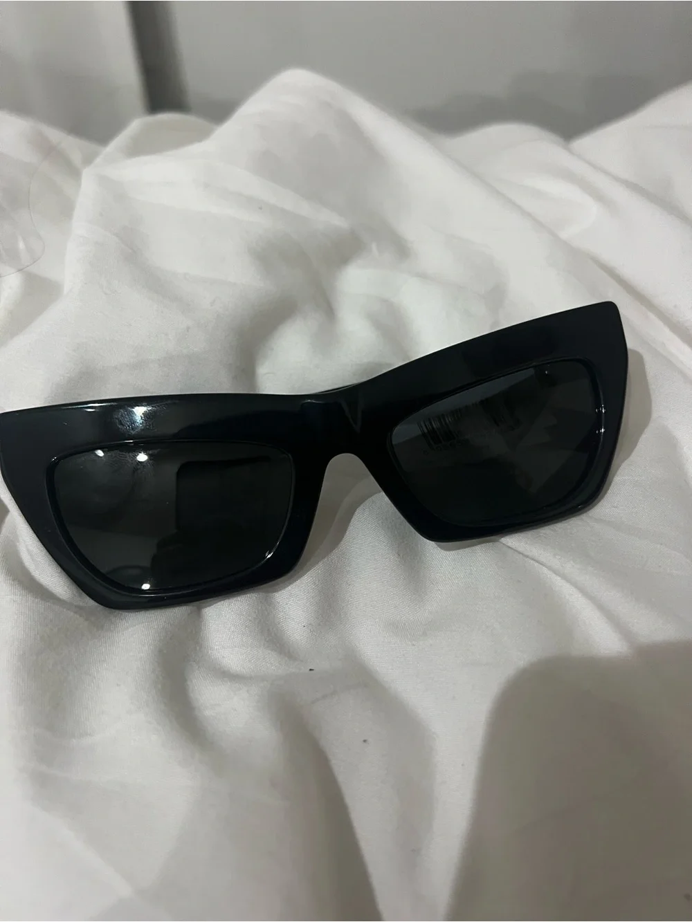 Burberry Black Cat-Eye Women's Sunglasses in